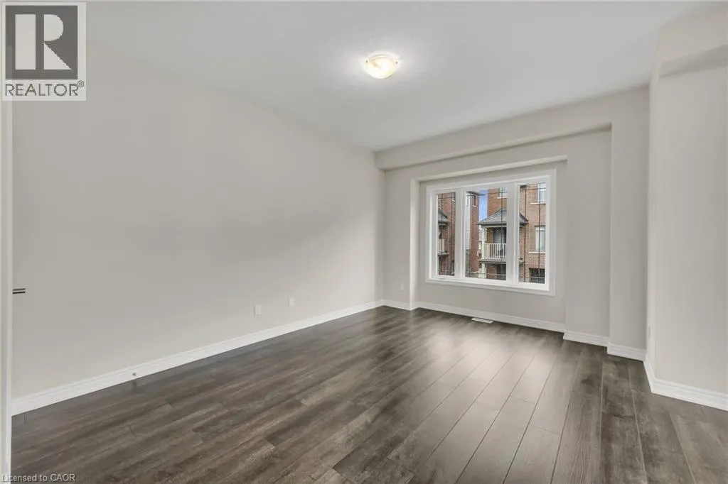 19 PICARDY Drive Unit# 32, #32