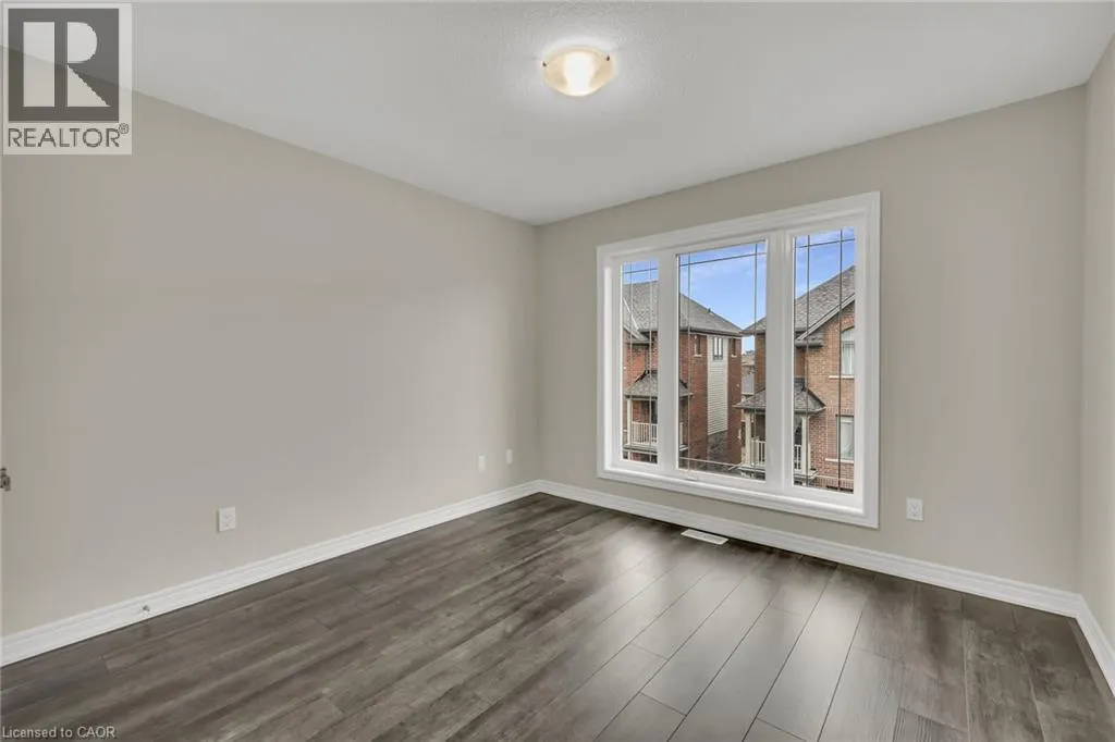19 PICARDY Drive Unit# 32, #32