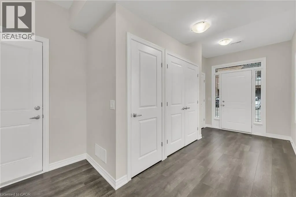 19 PICARDY Drive Unit# 32, #32