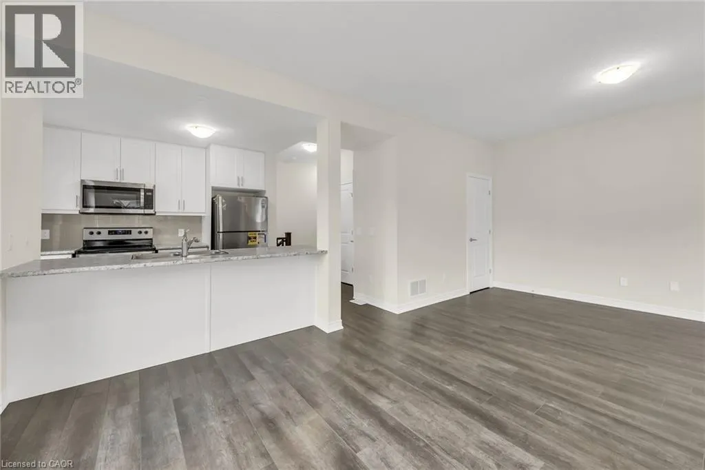 19 PICARDY Drive Unit# 32, #32
