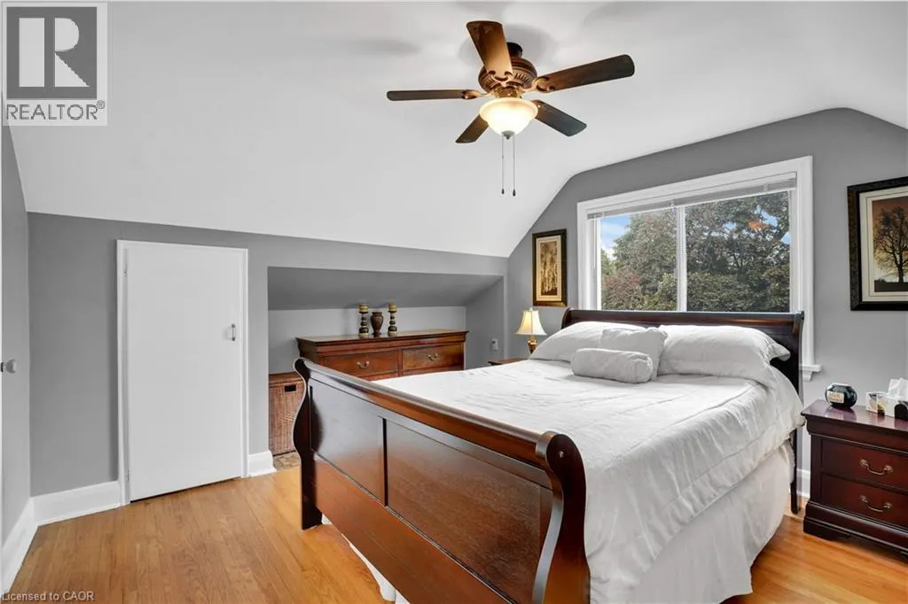142 LANCASTER Street W
