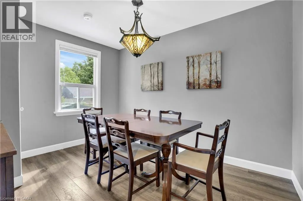 142 LANCASTER Street W
