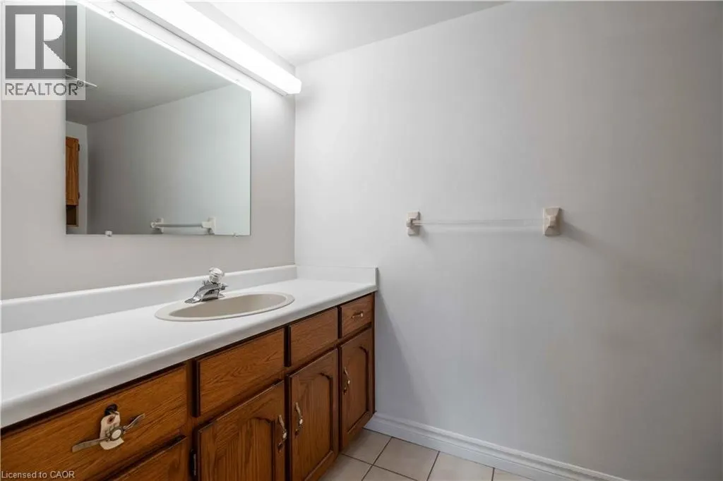 386 HIGHWAY 8 Unit# 205, #205