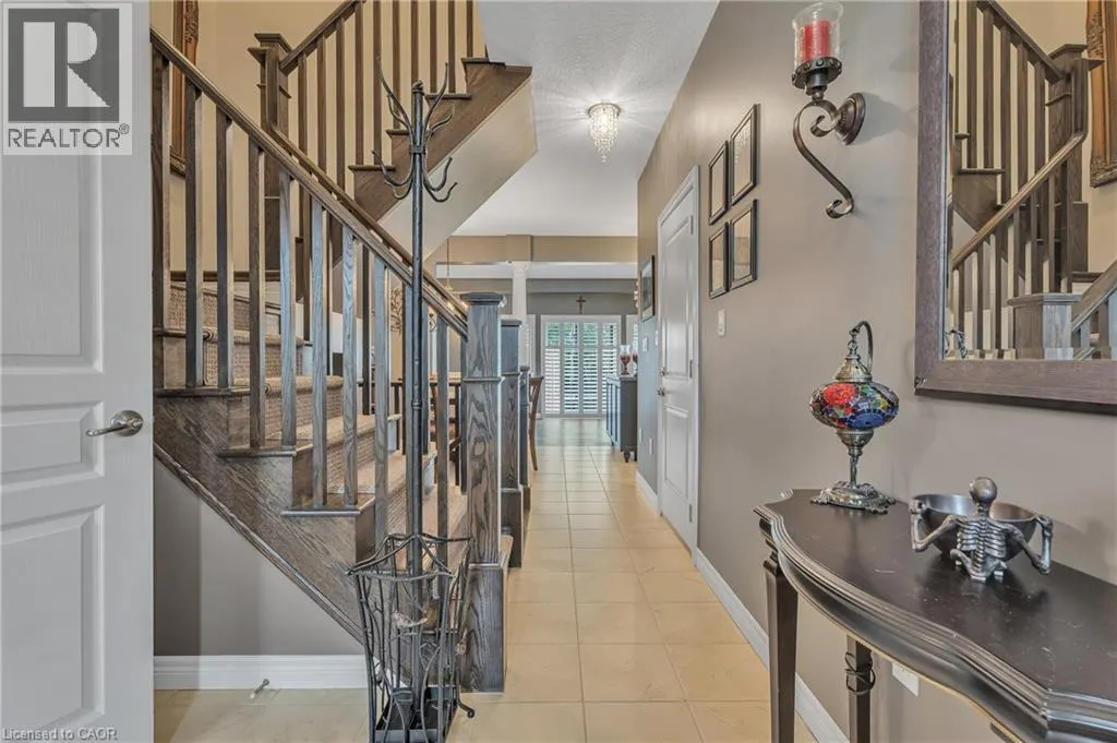 72 DODMAN Crescent