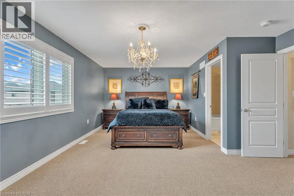 72 DODMAN Crescent