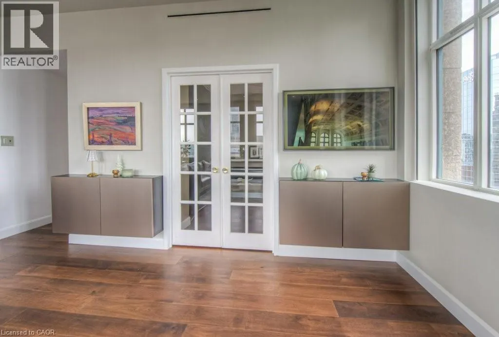 36 JAMES Street S Unit# 1102, #1102