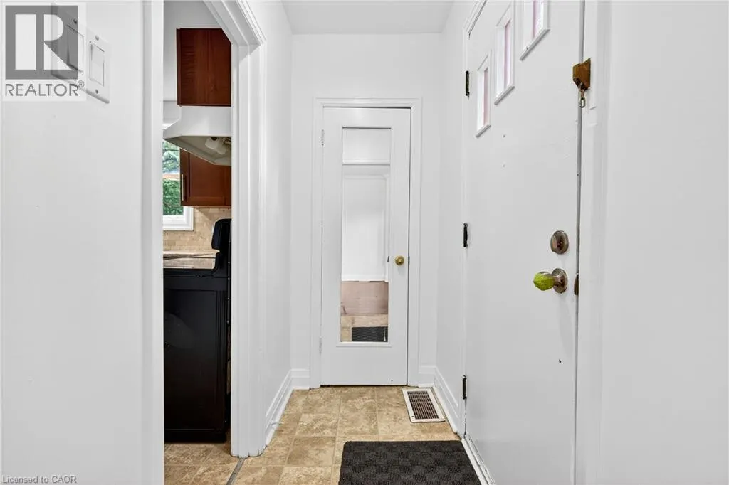 17 WEST 3RD Street
