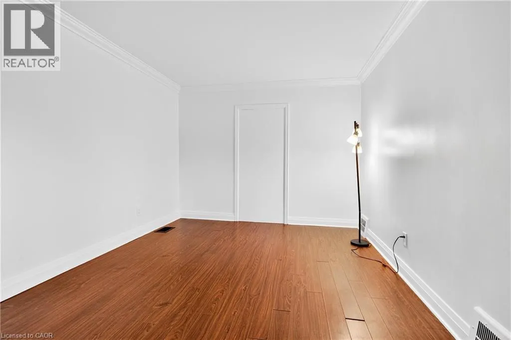 17 WEST 3RD Street
