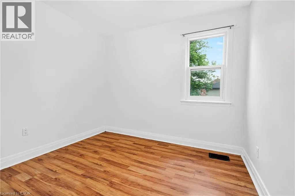 17 WEST 3RD Street
