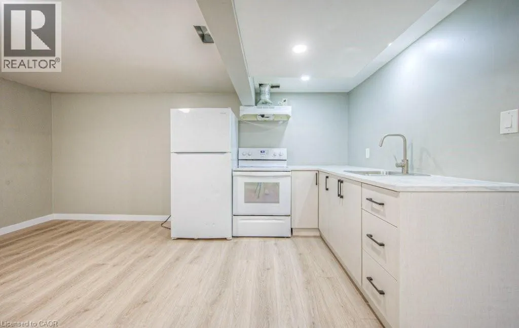 5 ALISON Avenue
