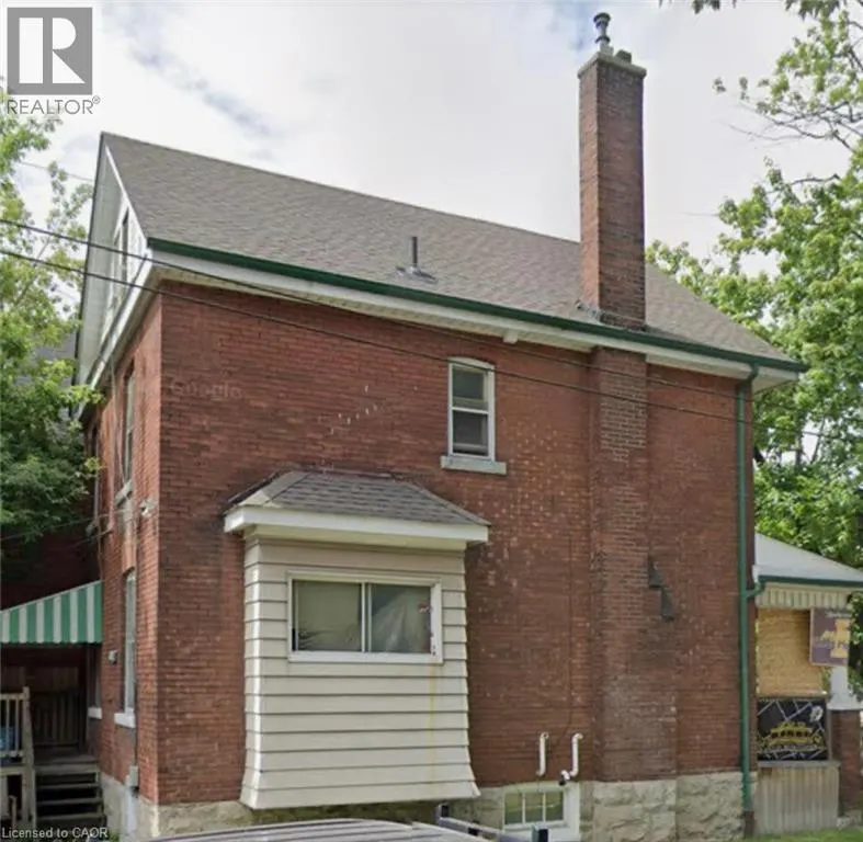 14 BARNESDALE Avenue N Unit# Room 1, #Room 1