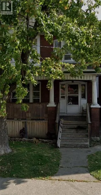 14 BARNESDALE Avenue N Unit# Room 1, #Room 1