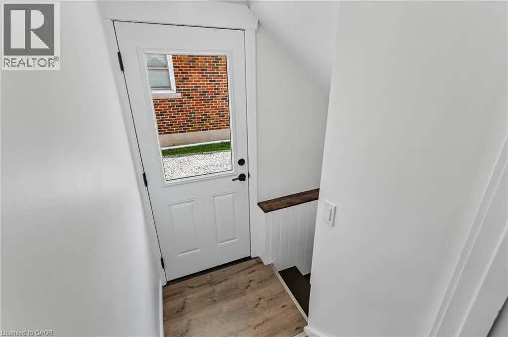 246 BOWEN Road