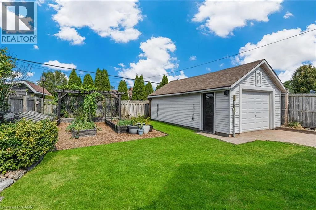 246 BOWEN Road