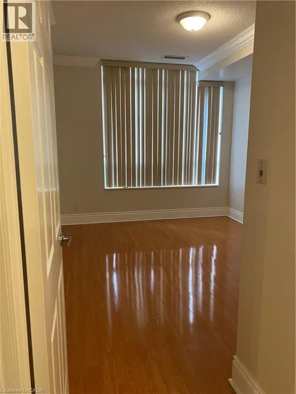3880 DUKE OF YORK Boulevard Unit# 202, #202