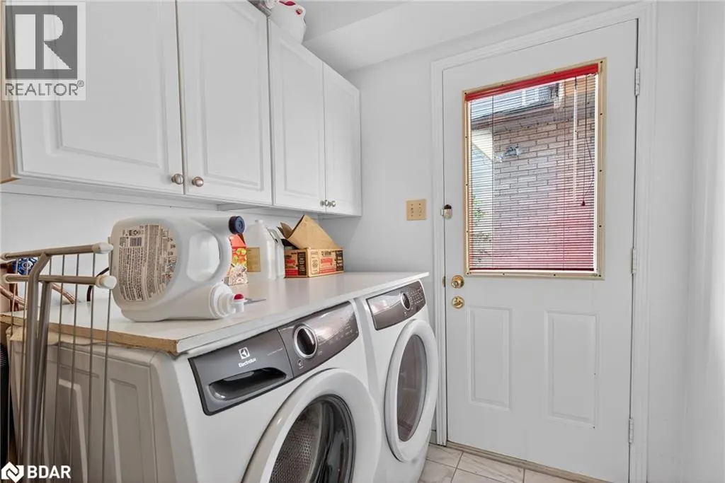 25 BRUNTON Crescent