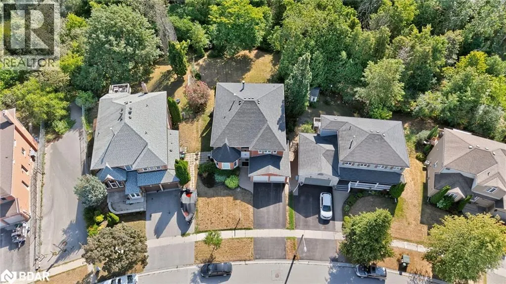 25 BRUNTON Crescent