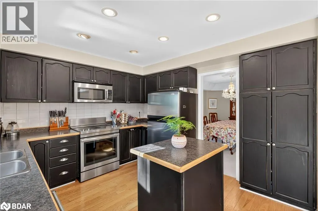 25 BRUNTON Crescent