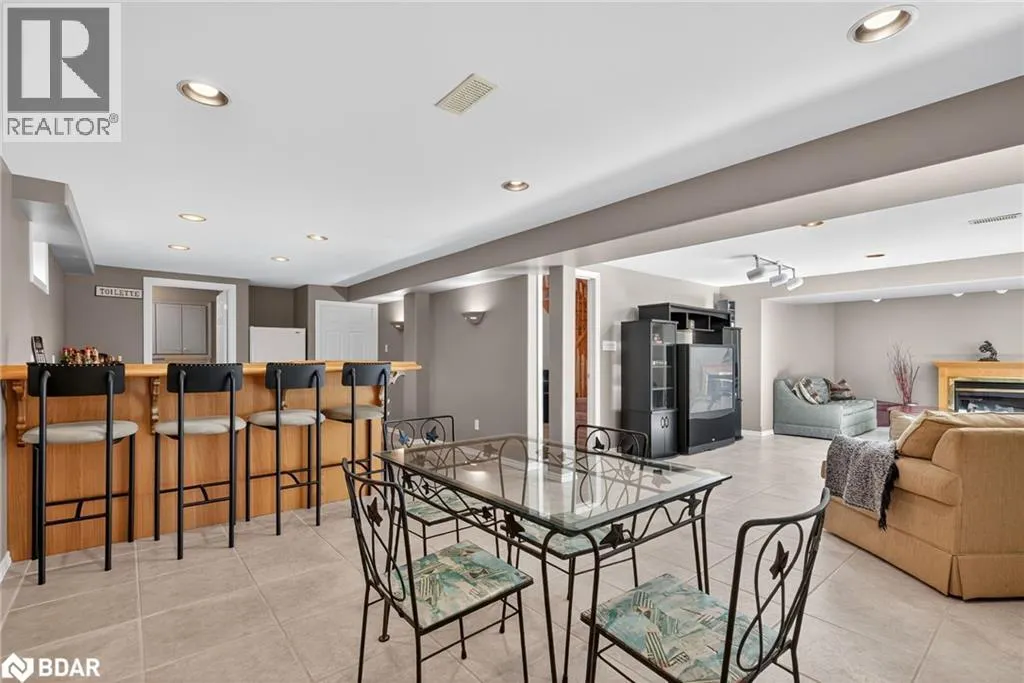 25 BRUNTON Crescent