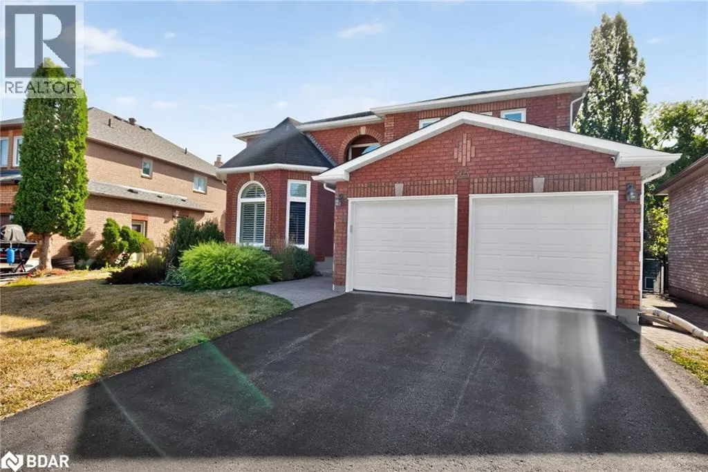 25 BRUNTON Crescent