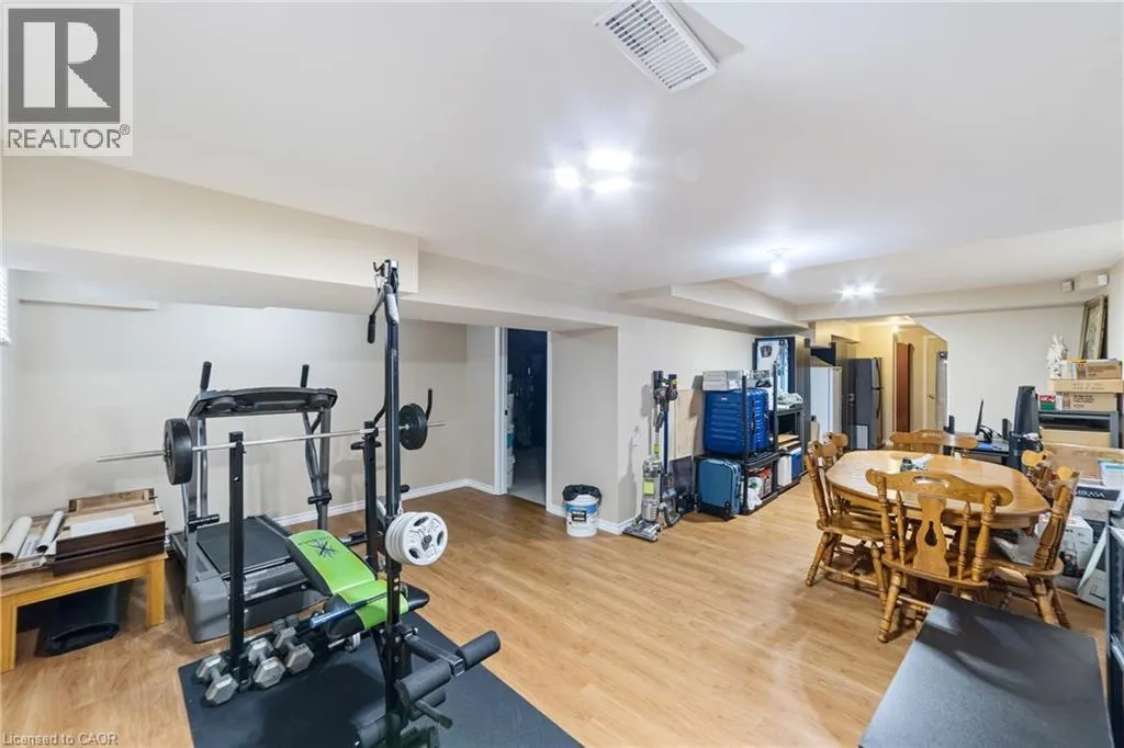 82 GRIFFITH Drive