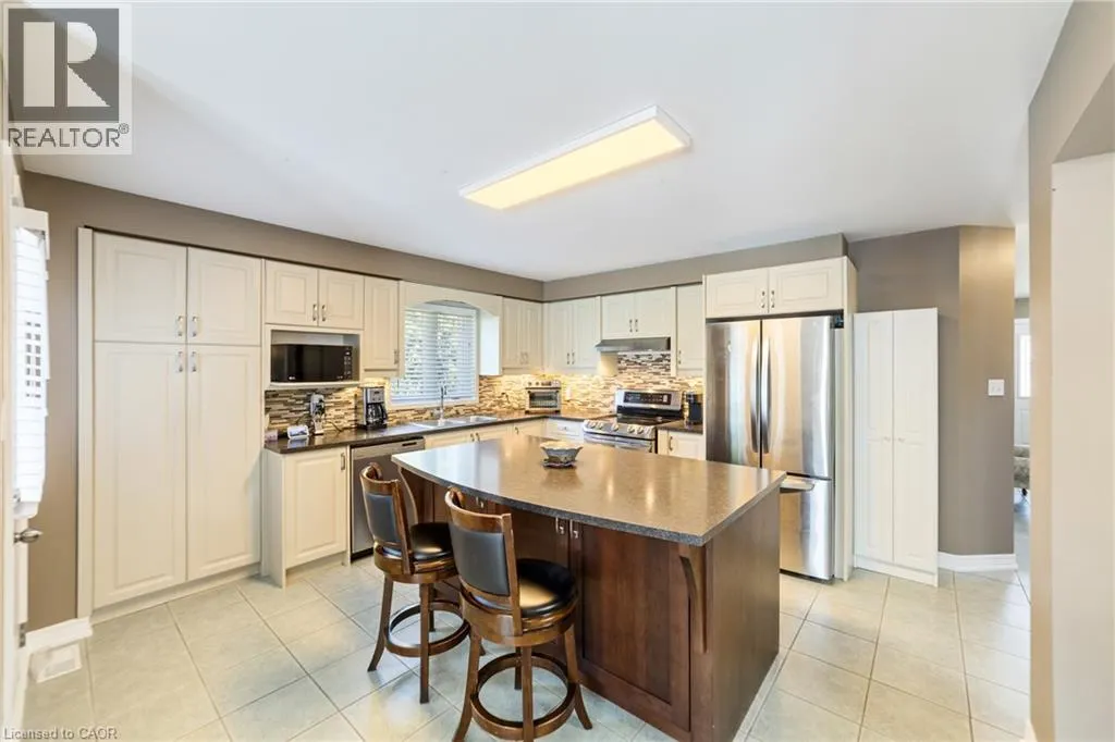 82 GRIFFITH Drive