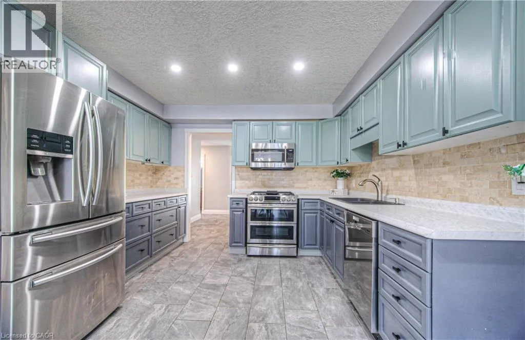 138 CRANSTON Avenue
