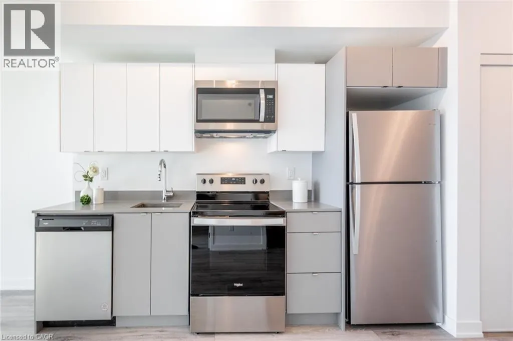 3210 DAKOTA Common Unit# A401, #A401