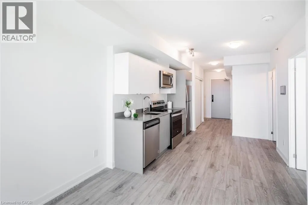 3210 DAKOTA Common Unit# A401, #A401