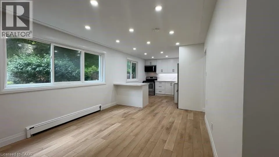 215 MOORE Street Unit# 5, #5
