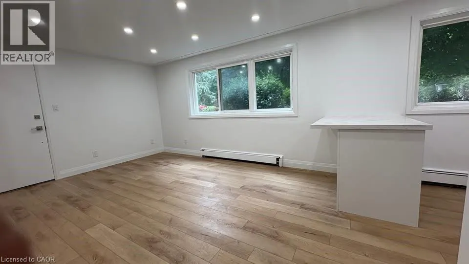 215 MOORE Street Unit# 5, #5