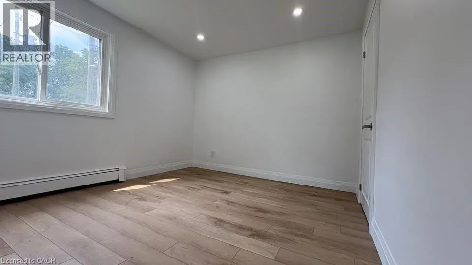 215 MOORE Street Unit# 5, #5