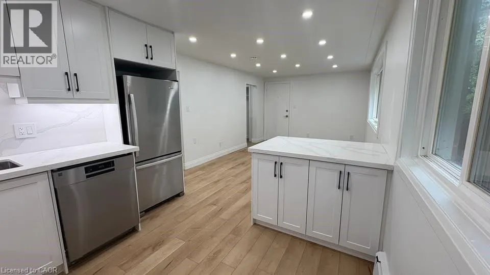 215 MOORE Street Unit# 5, #5