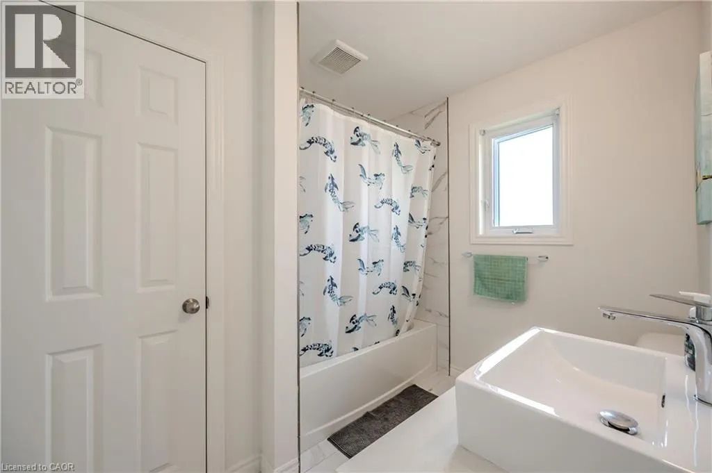 164 HEIMAN Street Unit# 5C, #5C