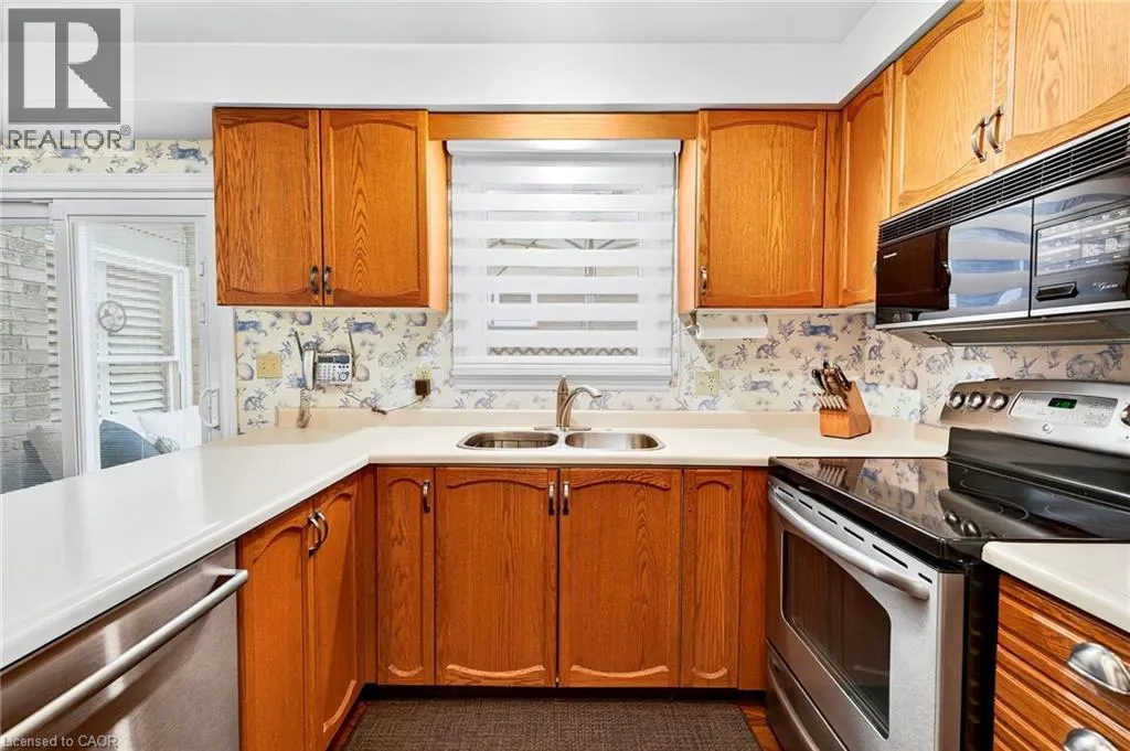 506 DEERHURST Drive