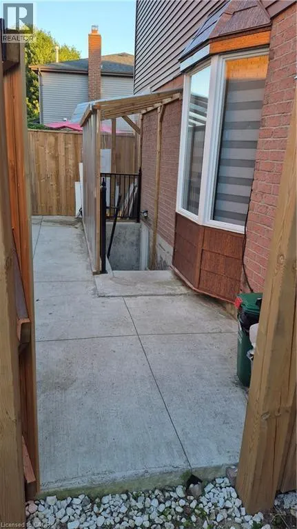 171 HIGHVIEW Drive