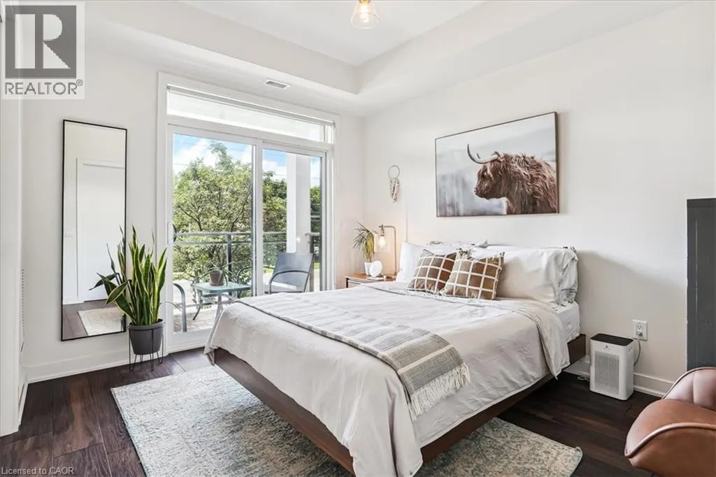 320 PLAINS Road E Unit# 211, #211