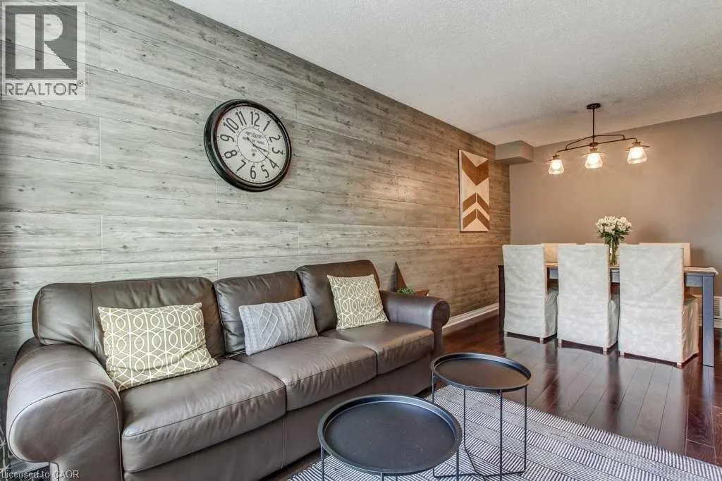 2272 MOWAT Avenue Unit# 68, #68