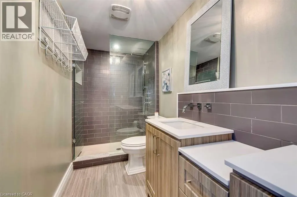 2272 MOWAT Avenue Unit# 68, #68