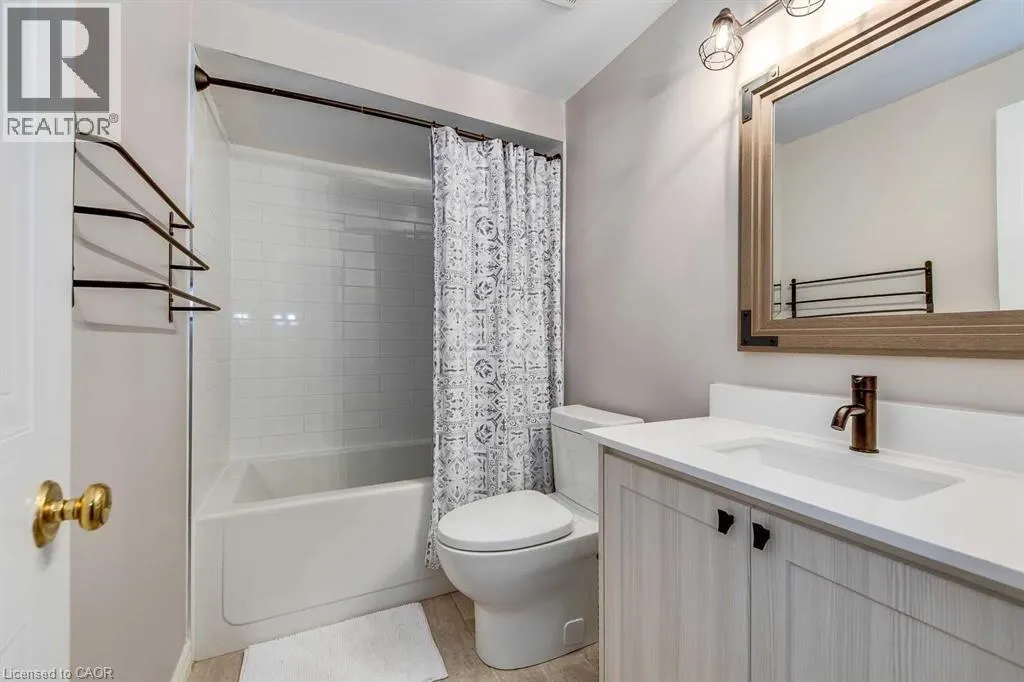 2272 MOWAT Avenue Unit# 68, #68