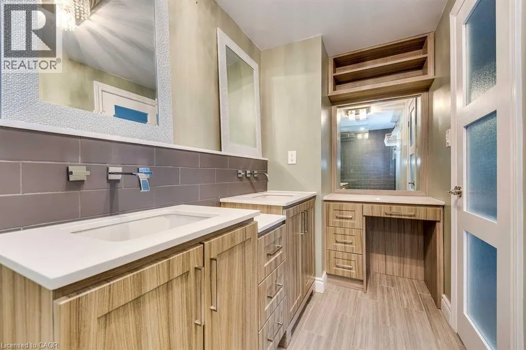 2272 MOWAT Avenue Unit# 68, #68