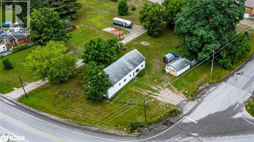 332 CHAMPLAIN ROAD