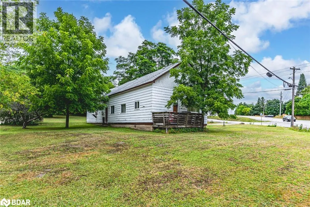 332 CHAMPLAIN ROAD