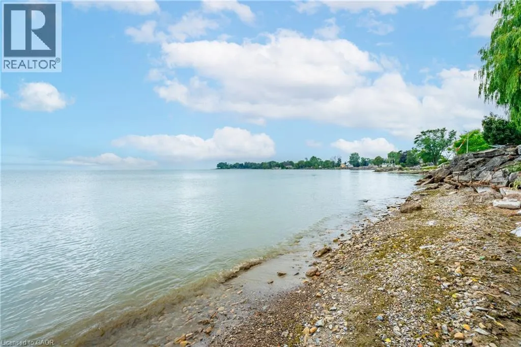 1196 LAKESHORE Road