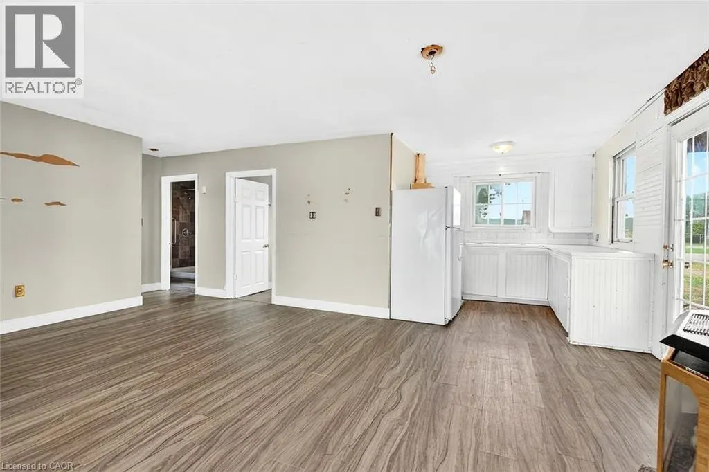 1196 LAKESHORE Road