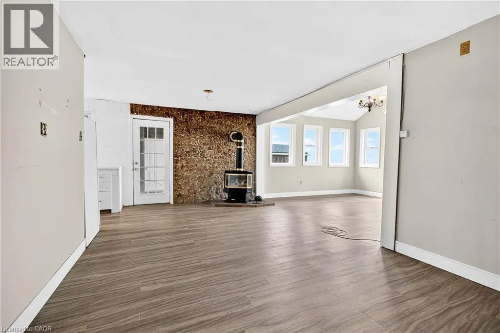 1196 LAKESHORE Road