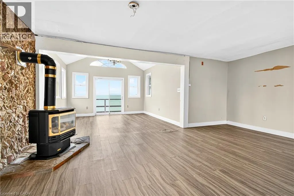 1196 LAKESHORE Road
