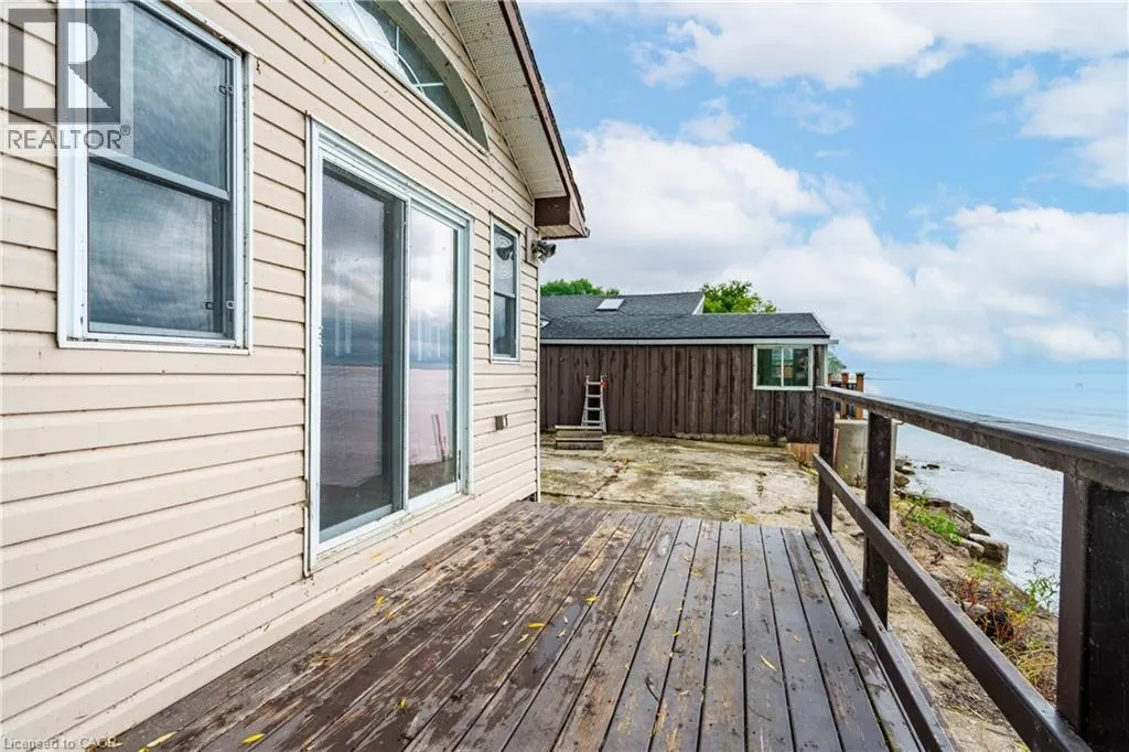 1196 LAKESHORE Road