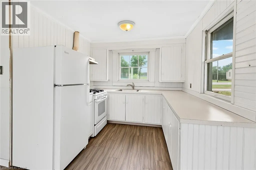 1196 LAKESHORE Road