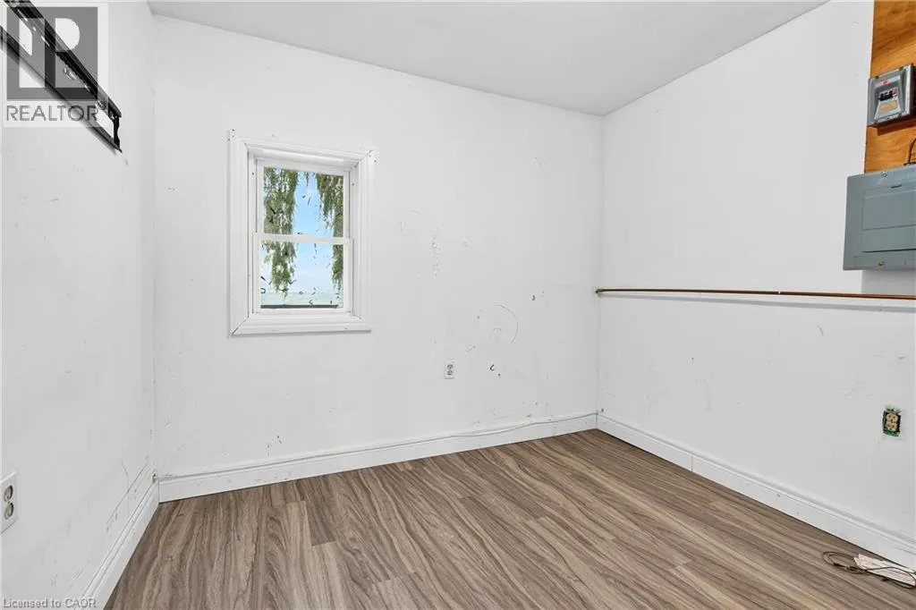 1196 LAKESHORE Road